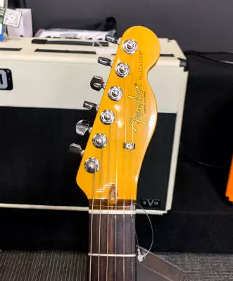 Fender - American Professional II Telecaster, Rosewood Fingerboard - 3-Colour Sunburst 2